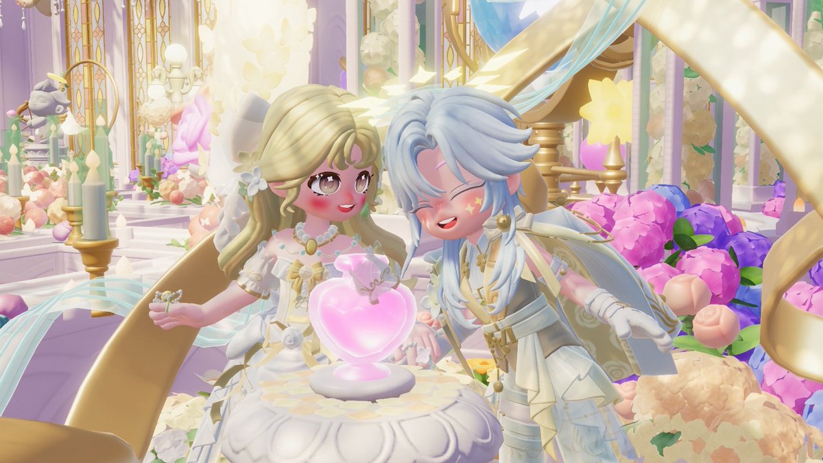 IInnxoxo's tweet photo. 昨日作ったお城は解体して朝から建築でほぼ完成🏰💖💖内装ガンバルヨん https://t.co/YeswYUhWcx