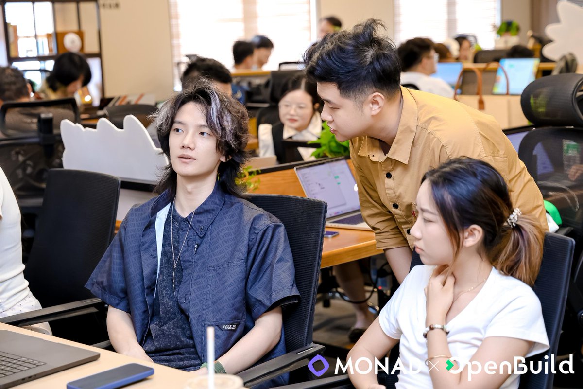 monad_zw's tweet photo. Monad Blitz 中国巡回，一站接一站开跑💜

一天时间，从一个想法到一个能跑的 AI 链上产品

builder們一起 hack、一起发布专案
武汉打头阵，接下来三站已开放报名

北京 · 8 月 15 日
https://t.co/wBQiaIkDg5

惠州 · 9 月 5 日
https://t.co/pjdUJmcr6m

上海 · 9 月 19 日
https://t.co/5vdEJgcdbY

@BoxMrChen  @Monad_APAC @OpenBuildxyz