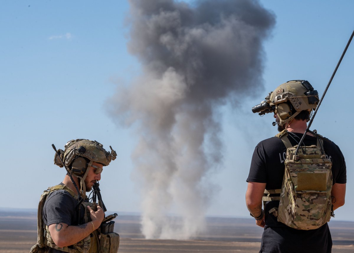 Remnantize's tweet photo. 75th Ranger Regiment with USAF JTAC and TACP https://t.co/pFb4wBXrPt