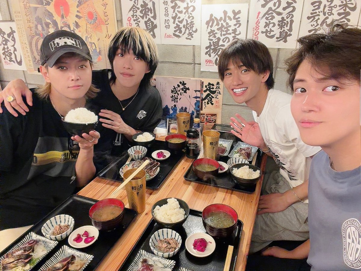 masashi__1220's tweet photo. 『カツオールスターズ』

#カツオ 
#かつお 
#鰹 https://t.co/CaUh1w6Xsy