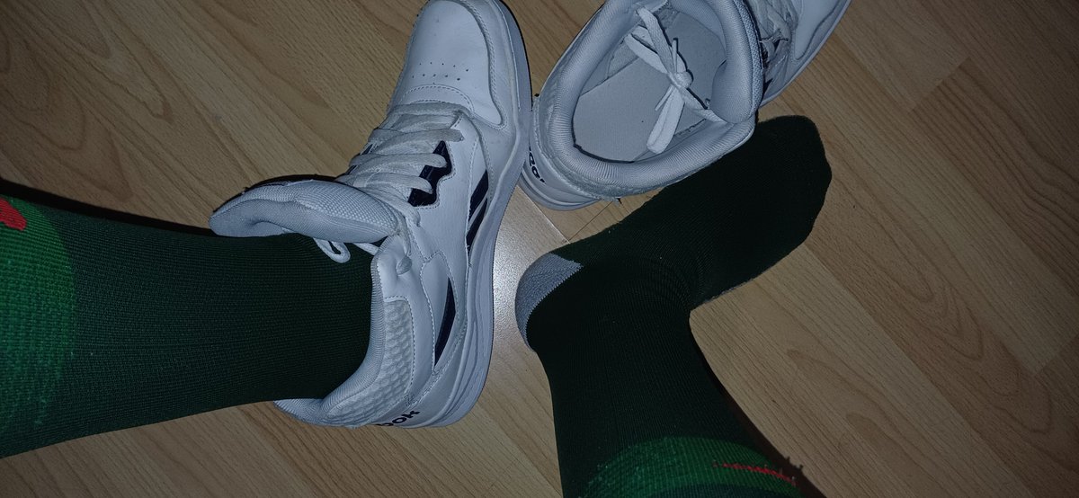 jackcla30696913's tweet photo. Slept in these socks. https://t.co/05vDsxbnwE