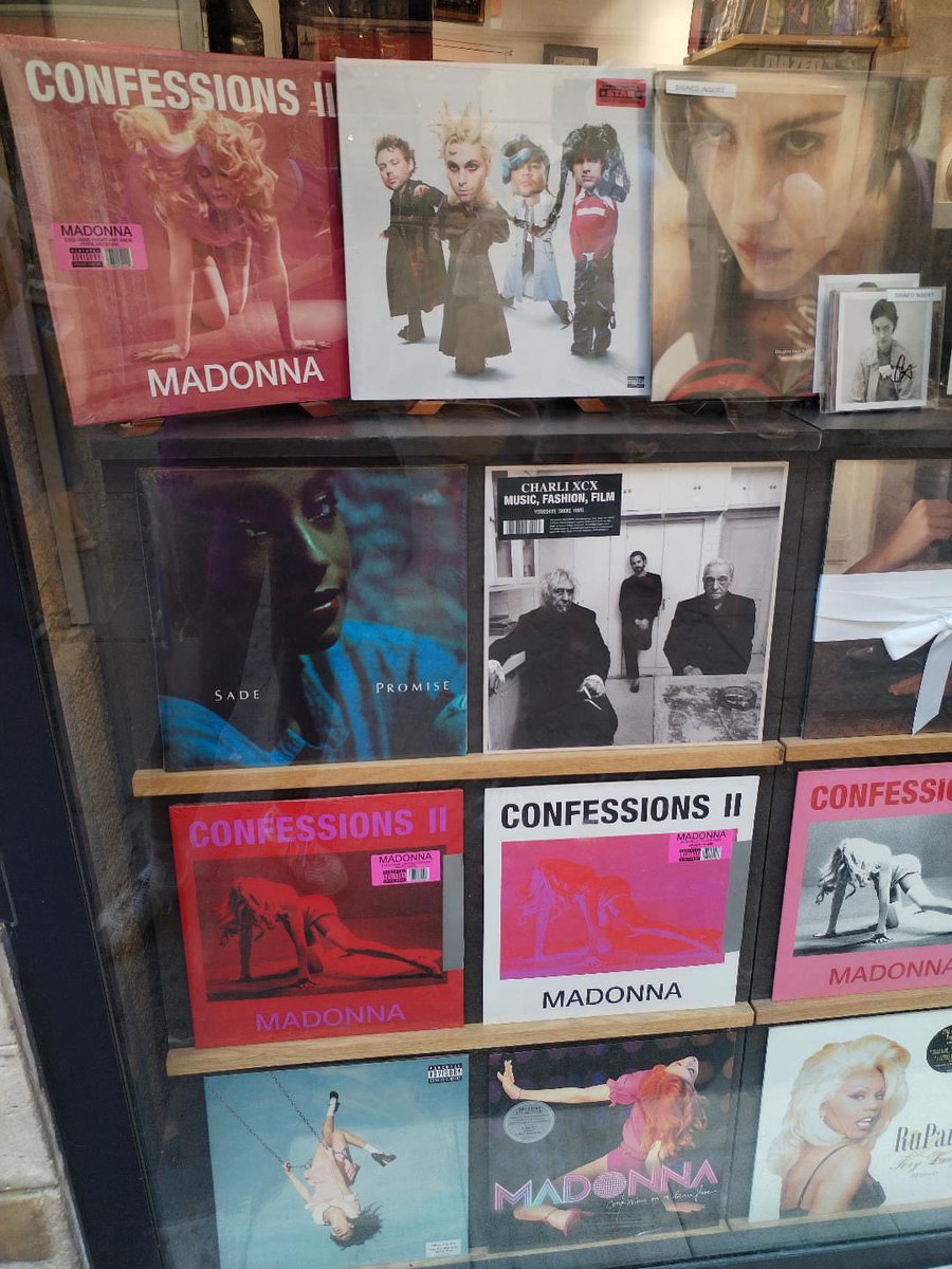 odyssseyy's tweet photo. When you cool with everybody https://t.co/s5igoxqlPJ