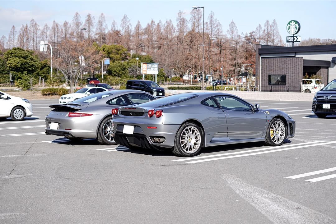 abcdonupdata's tweet photo. お気に入りの車と過ごす時間🚗
何気ない街の景色も、少し特別に感じる

#愛車 #ドライブ #車のある風景 #車好きな人と繋がりたい #ポルシェ #フェラーリ #休日ドライブ #カーライフ https://t.co/MJRZZQsi4N