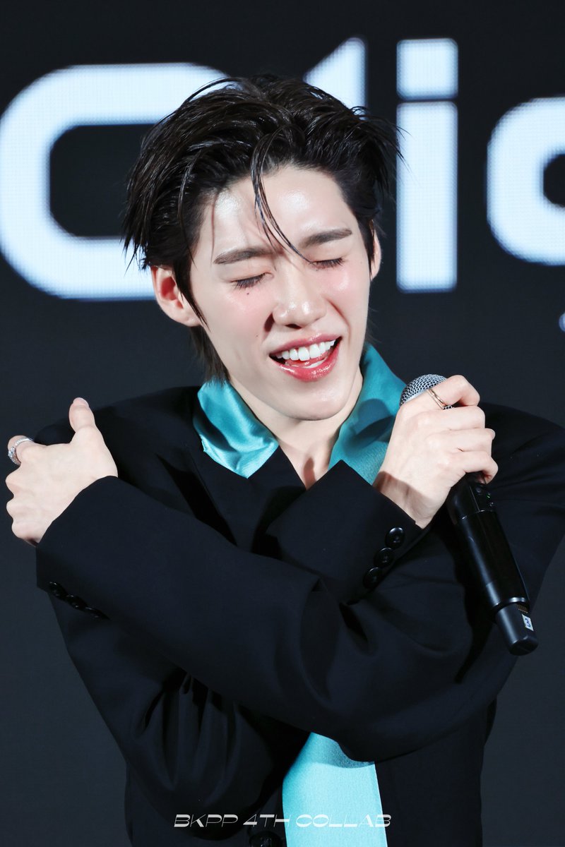 BKPP4THCOLLAB's tweet photo. 🌏I deleted Google Maps because I’ve already found my whole world.

✨Tap the pic for full 4K quality.

#PPKRITxOligioX
#OligioXeXtraLift
#PPKritt https://t.co/eTheB5qlTs