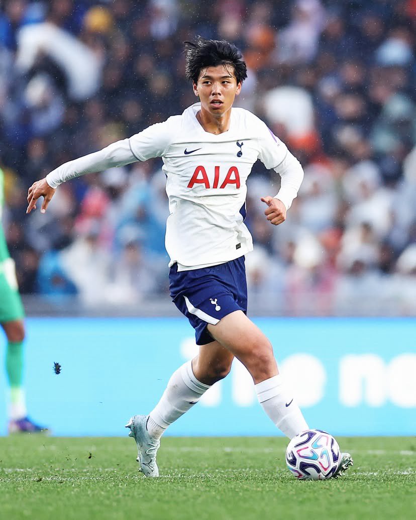 TheLilywhitesID's tweet photo. 📊 🇯🇵 Kota Takai’s game by numbers vs. Auckland FC:

🔹 1 chance created
🔹 106 touches
🔹 1 successful dribble
🔹 1 clearance
🔹 94/100 accurate passes
🔹 3 recoveries
🔹 11 passes into final third
🔹 3/3 accurate long balls
🔹 2 touches in the opp. box

Certainly deserves more minutes! #thfc