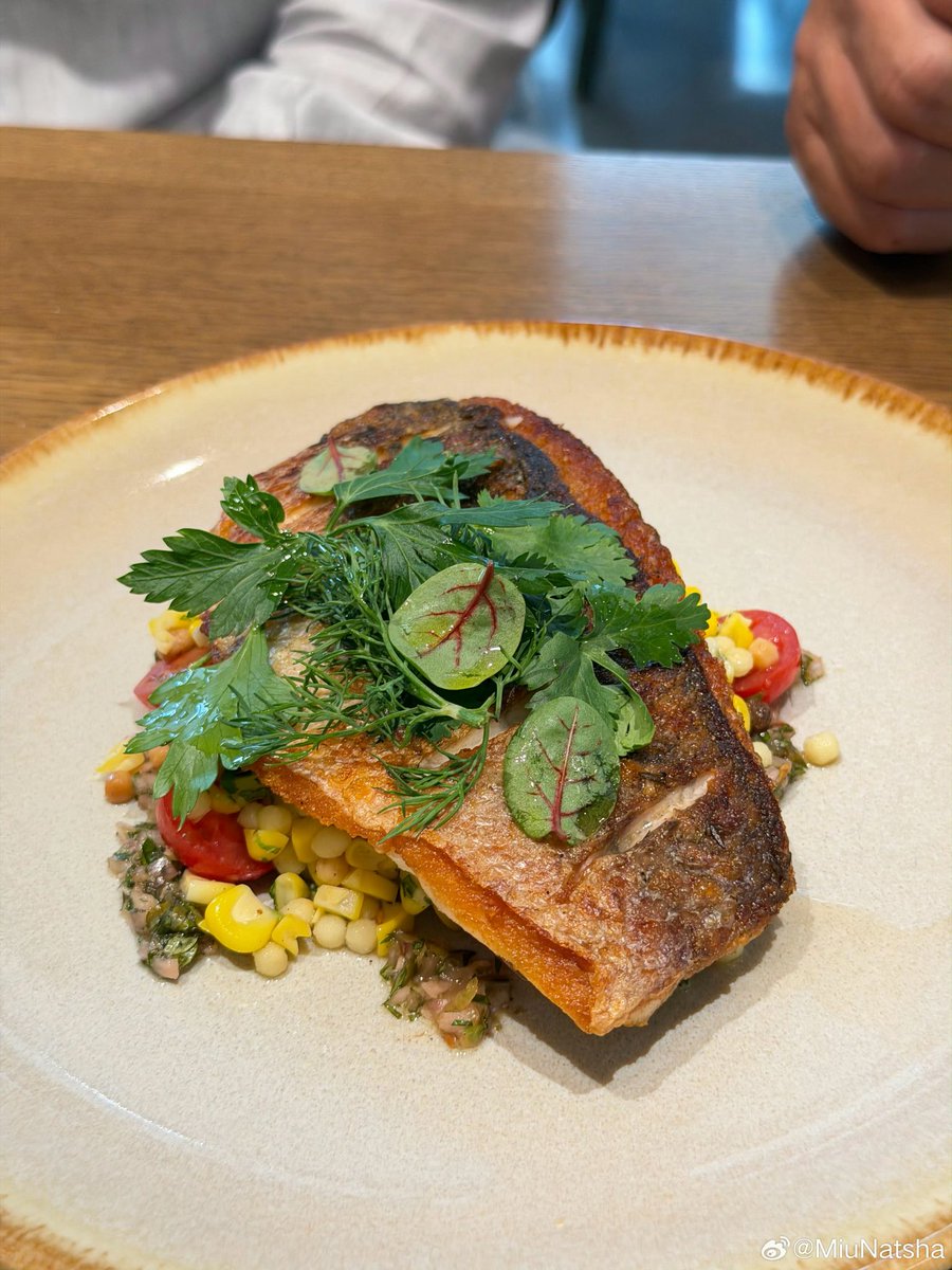 HiSandy_lolo's tweet photo. 🧸: There’s nothing better than having Sunday lunch with family. 🥞🍽️🤍

Brown foood🤤
#MiuNatsha #หมิวณัชชา https://t.co/VhpvBuR77e