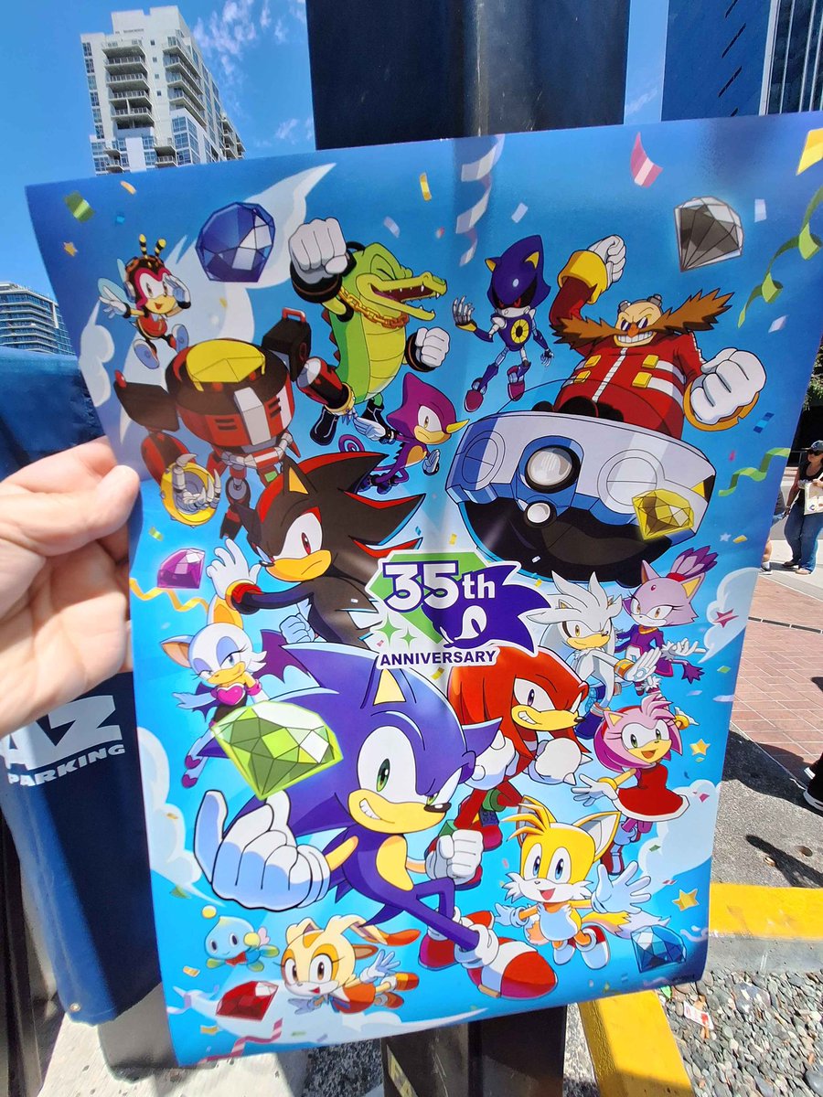 sonicstadium's tweet photo. Here's a photo of the poster they were giving away at #SDCC's Looks like he found the chaos emerald and met Tails! #SonicChaosHunt on Saturday! Looks like he found the chaos emerald and met Tails! https://t.co/LzldiKtAhZ