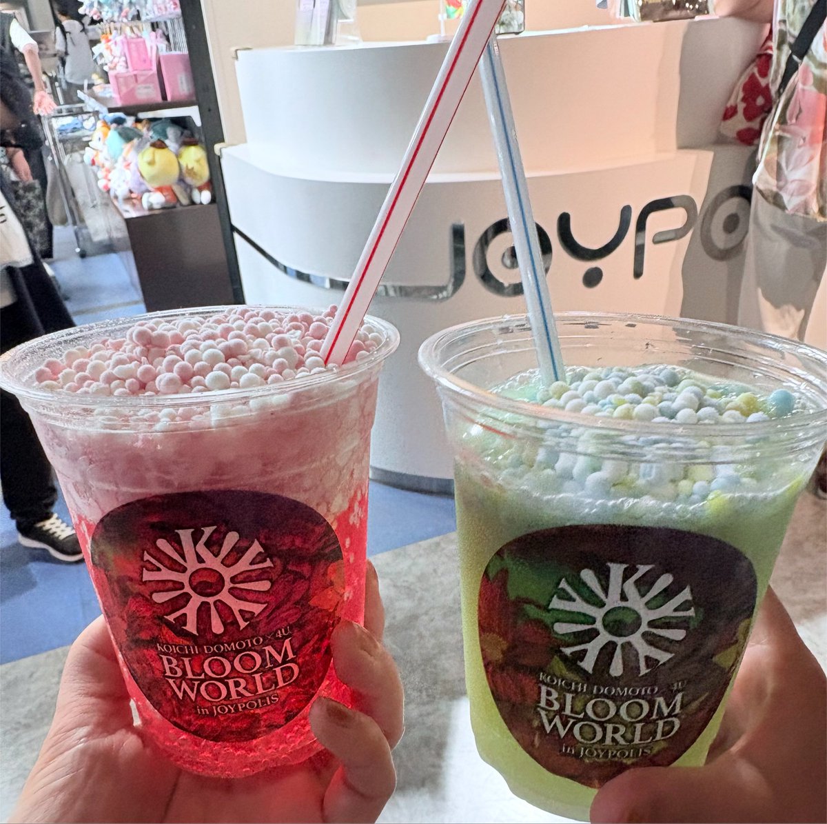 ao54pan's tweet photo. 娘とお誕生日デート❤️💚
デジタルライブ最高だったし
コラボアトラクション乗ったらなんか泣けた😭
これはちょっともう１回は行きたいやつだ！(ご一緒してくださるおともだちさん募集🥺) https://t.co/GU9r3KhVR6