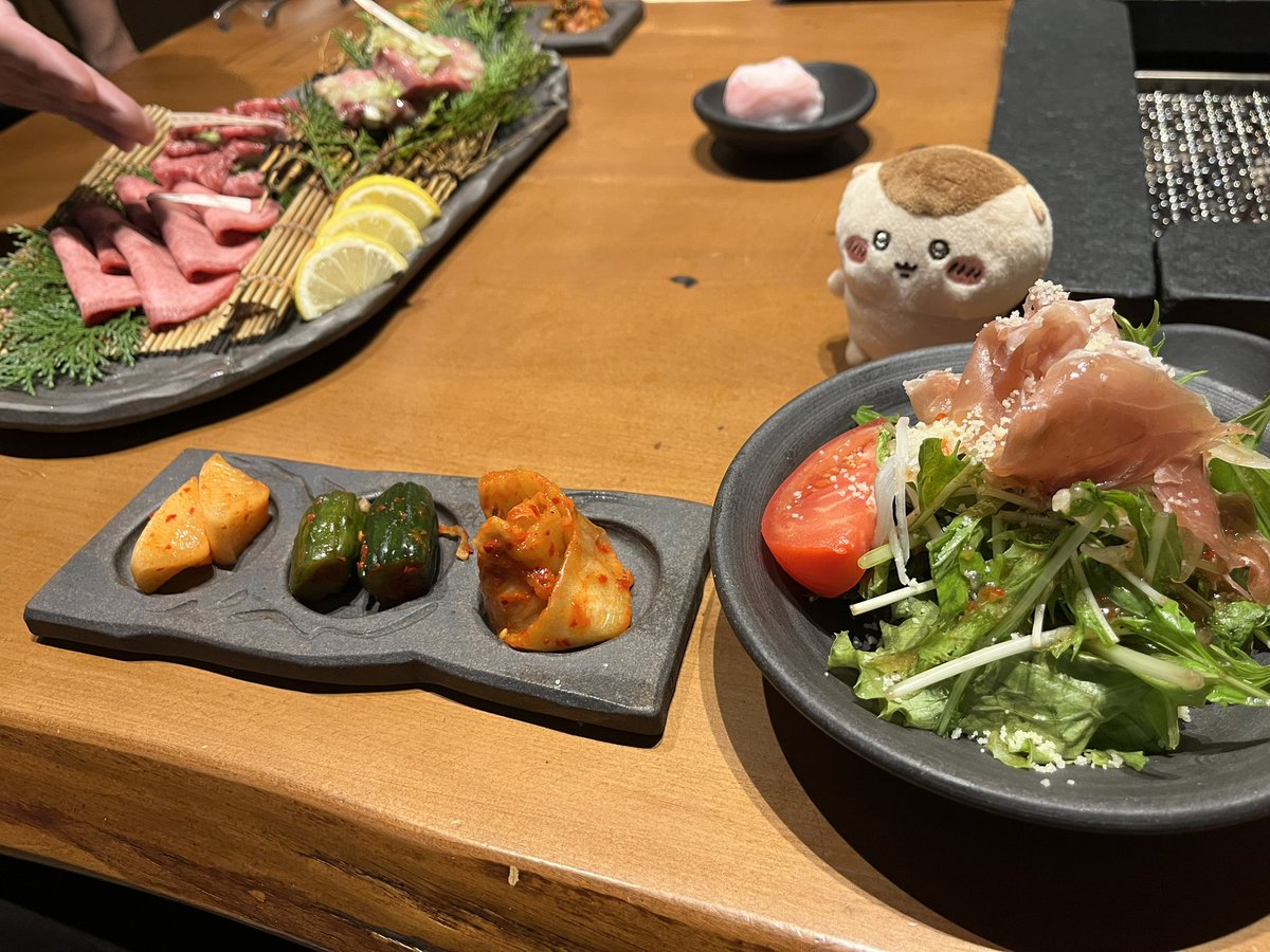 piranetsu's tweet photo. -20kg記念の高級焼肉〜！！！
(900g太った) https://t.co/MgoTcy6b4f