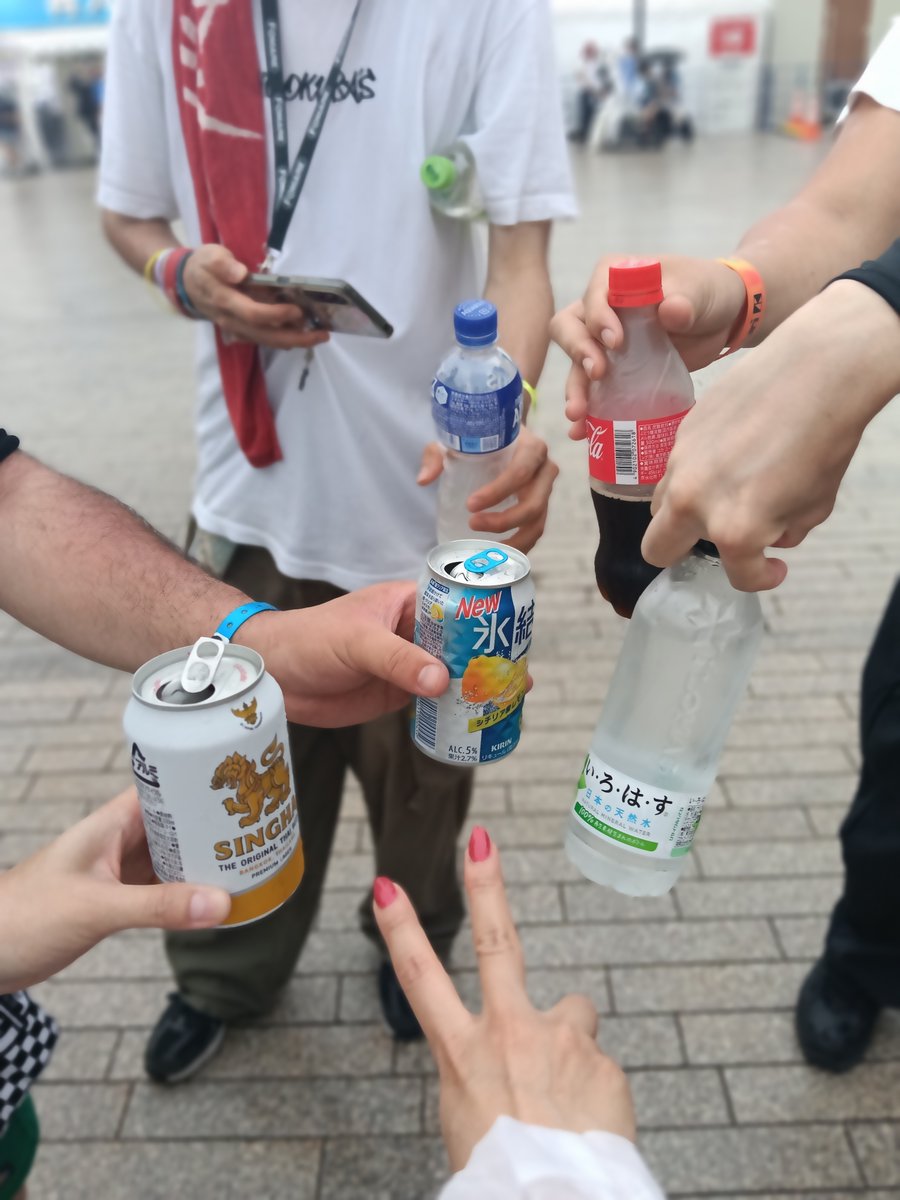 arare557188's tweet photo. 色んなフォロワーさんとそのお友達の皆さんと合流できたー😆✨

#ムロフェス https://t.co/3zpwcE9Zfj