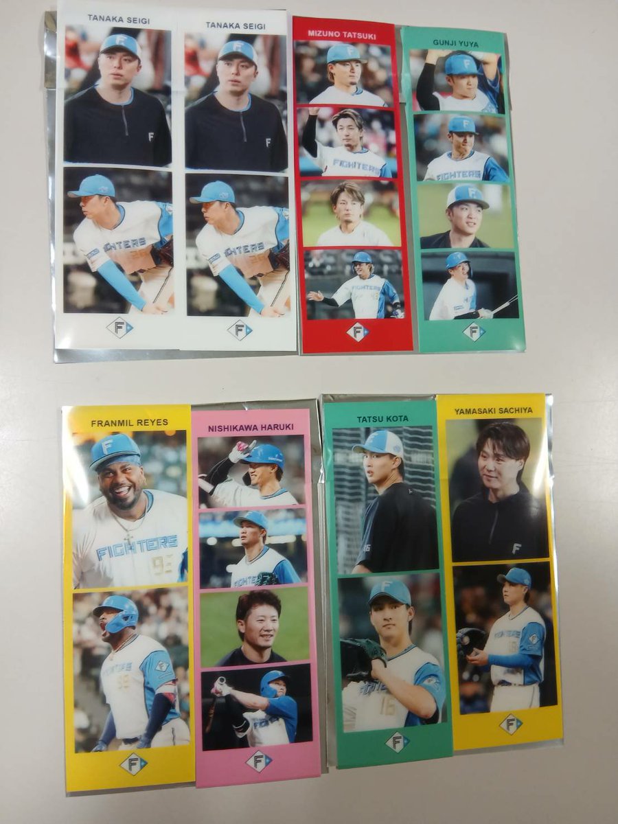 Hamumi39's tweet photo. 交換願います

 #フイルムステッカー
 
求
 #大塚瑠晏  4カットver

譲
 #達孝太
 #郡司裕也
 #山崎福也
 #伊藤大海
 #レイエス
 #田中正義 
 #西川遥輝
 
写真のステッカーと交換おねがします
本日エスコン参戦しております

 #ファイターズ https://t.co/qpfpc3JRFi