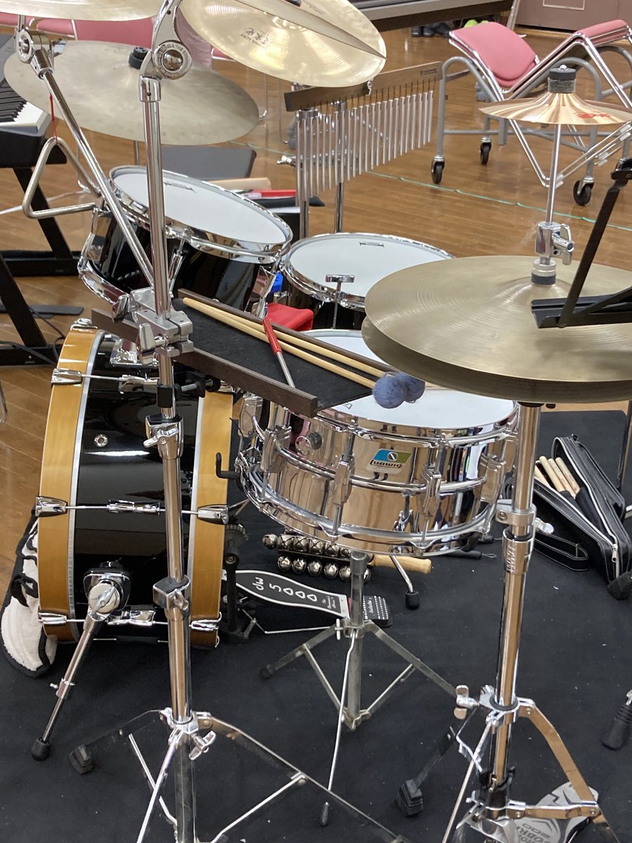 And1852's tweet photo. 昨日の現場では久しぶりのLM402が登場！
最高過ぎてトランポに預けちゃった。本番もこれで行こう。
ピカピカだけどヴィンテージだよ。 https://t.co/vDxH79pkdZ