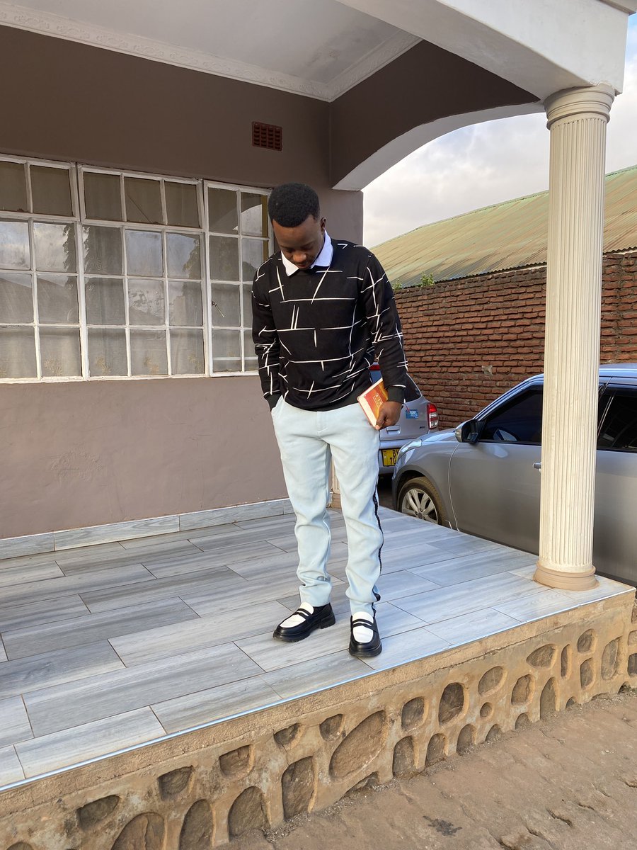 kamwendo_'s tweet photo. Grace for the past, gratitude for the present, faith for the future.🙏🏾 https://t.co/MT6TmWysaY