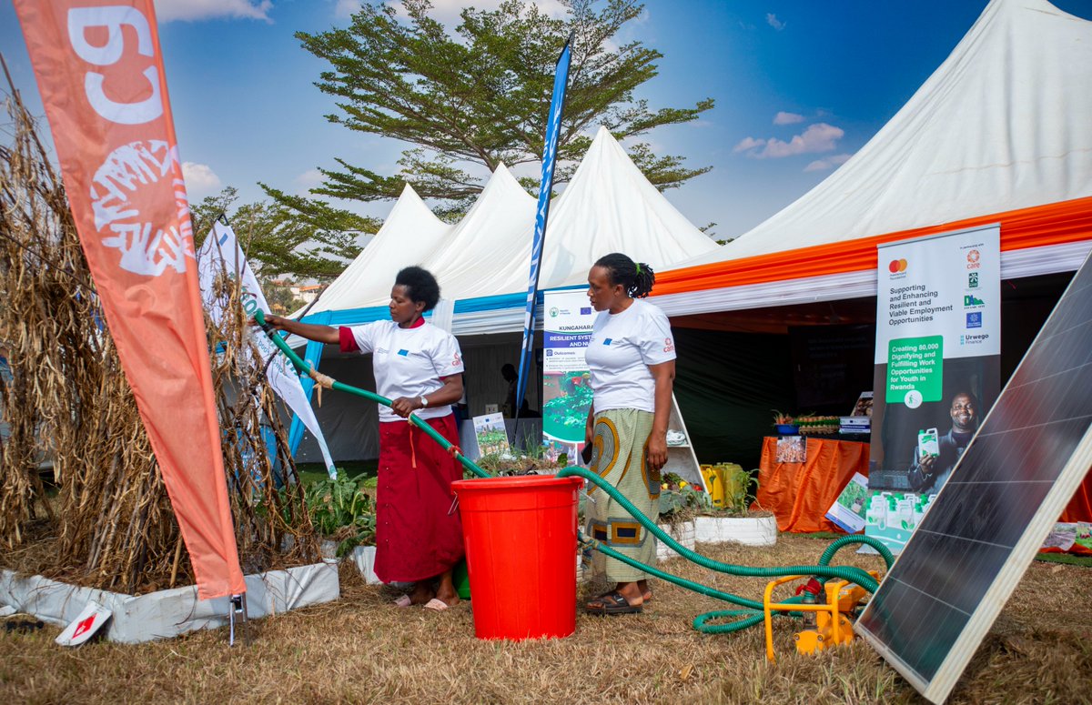 RwandaAgri's tweet photo. Uyu munsi turasusurutswa na MARINA!!

Imurikabikorwa ry'ubuhinzi n'ubworozi ku nshuro ya 19 rirakomeje, aho rifite insanganyamatsiko igira iti " Twihutishe ivugurura ry'Ubuhinzi n'Ubworozi binyuze mu guhanga ibishya n'ubufatanye".

Ntucikwe no gusura ibikorwa bitandukanye bikomeje kumurikwa n'abarenga 600. Ni buri munsi ku Mulindi, i Kigali.

Kwinjira ni UBUNTU!

#RwandaAgriShow2026