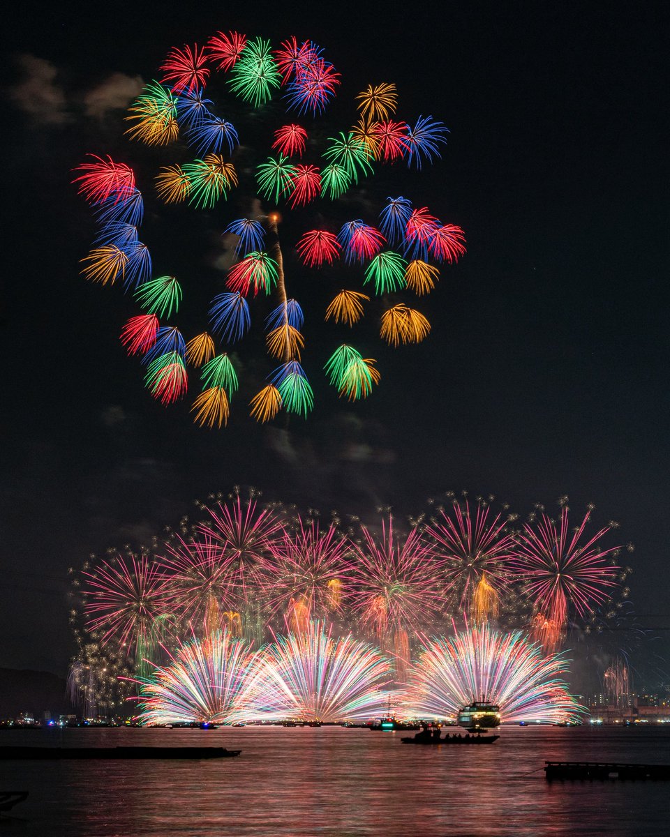 yasu3835's tweet photo. 広島みなと夢花火🎇

自分が花火遠征し始めたのがここからなので原点に返り今年はここから😊
しかし暑かった💦

#広島みなと夢花火
#広島みなと夢花火2026
#1万トンバース https://t.co/FDaf7D7IXC
