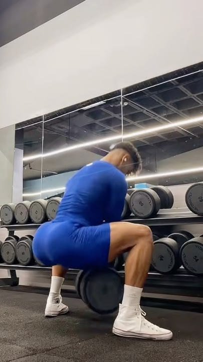 SW33T_NOVEMBER's tweet photo. Heavy squats build maximum glutes. https://t.co/6bE1CoSOiQ
