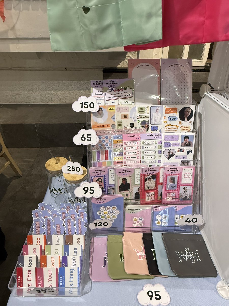 0713studio's tweet photo. Come visit my booth at #NotesAndHeartbeats day 2! 🥰🩷❤️

📍Mabuhay Tea House, P. Ocampo St.

#MinWonJeongCheol_NotesandHeartbeats
#NotesandHeartbeats_for_MWJC @erione_woo https://t.co/JBHHYk41YJ