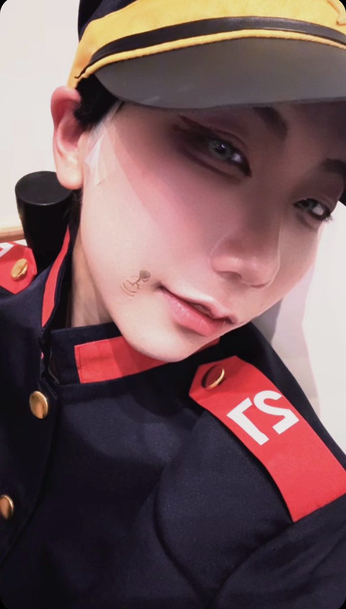 haku_10san's tweet photo. ⚠︎cosplay/ﾃｰﾋﾟﾝｸﾞ⚠︎

夜中に練習した🐰さん
衣装でかくて泣く https://t.co/HtRW9HPHU4