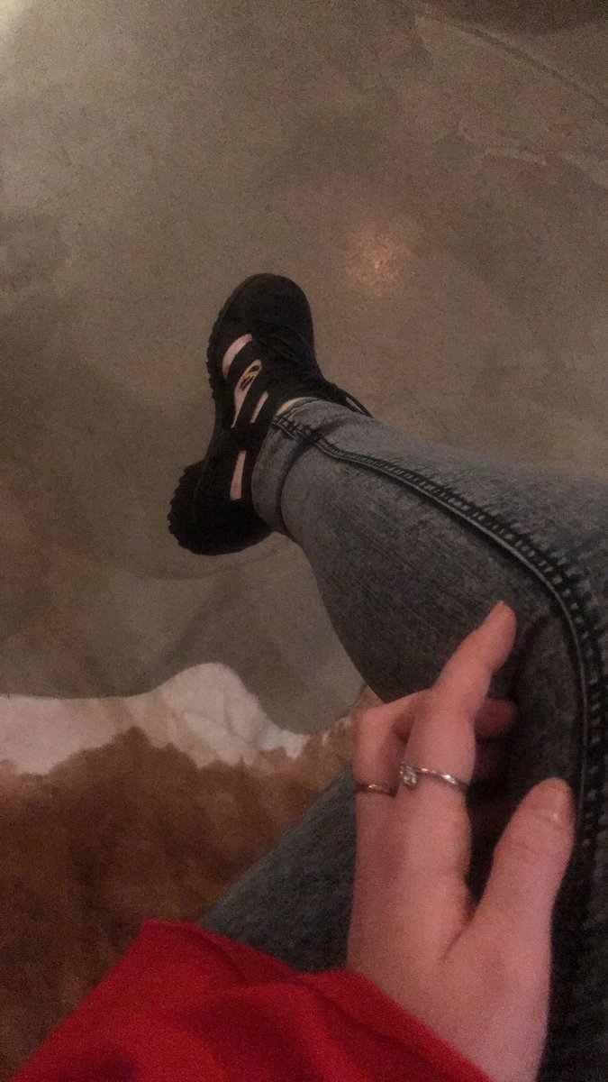 goddessbabi3's tweet photo. Stomping on men’s egos is my specialty 🤭😈

Findom ausfindom spoiltbrat humanatm humiliation bratty fincucks finsubs finbrat feetfreaks footcucks feetsubs https://t.co/7JIfCTMvUp