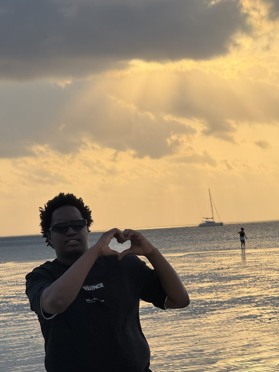 itsJoshuaBaraka's tweet photo. Good morning.♥️🇰🇪 https://t.co/vRuIAGTK0b