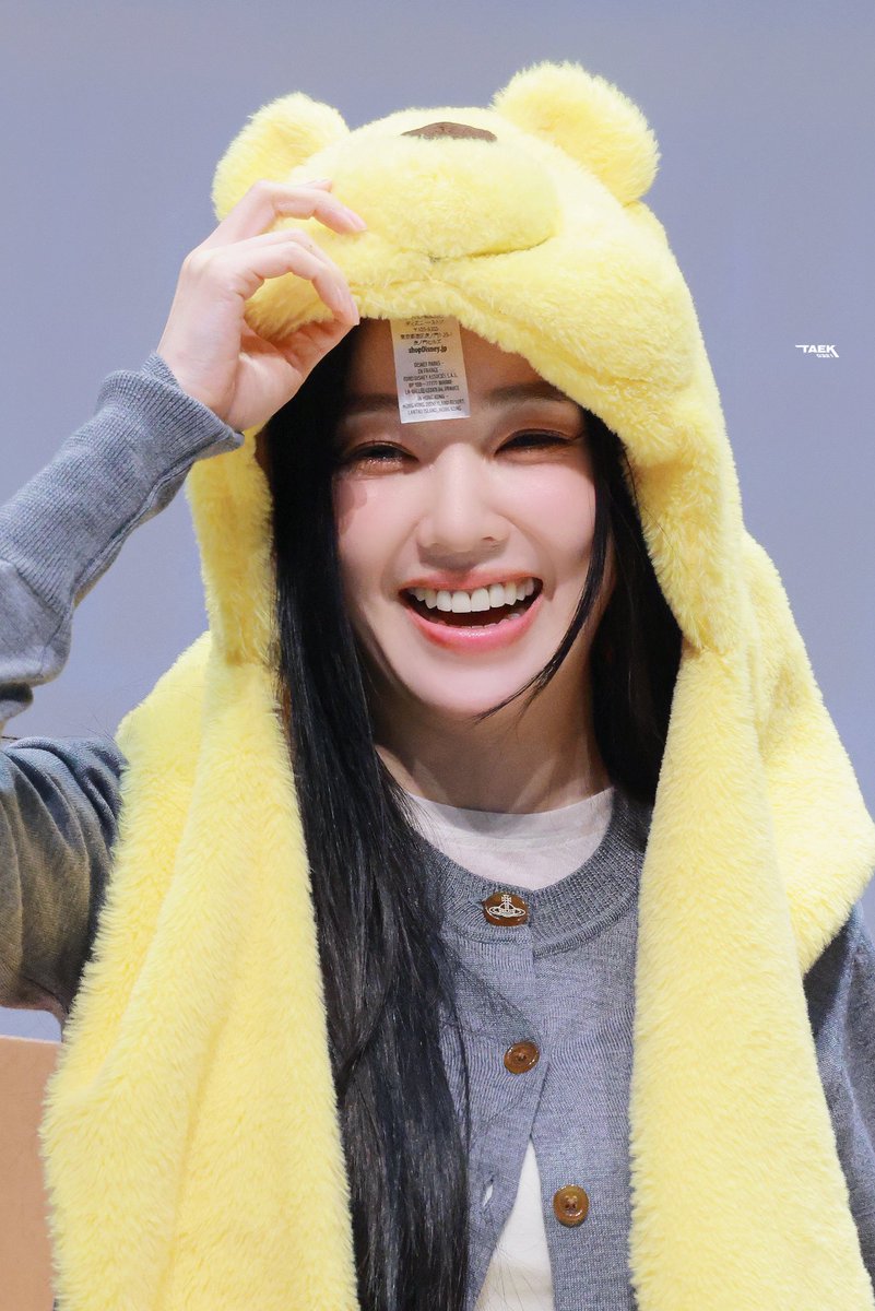 Yunoyasonbae's tweet photo. 🥰🥰
#IRENE https://t.co/FRb3fy5o0f