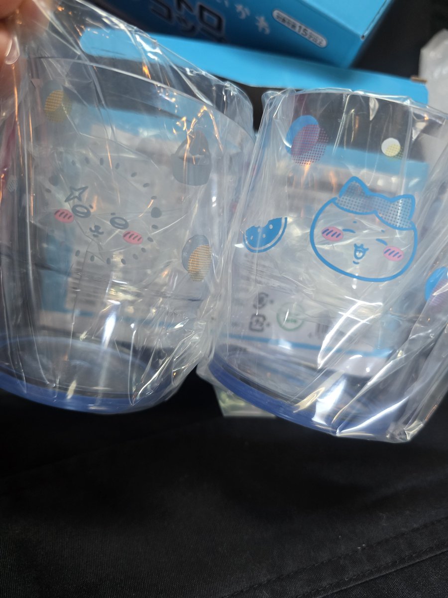 raitoukaitou's tweet photo. ちいかわエニマイくじ 一番くじ 交換
　譲　レトロコップセット（古本屋　モモンガ）（ラッコ　ハチワレ）

求　レトロコップセット（シーサー　くりまんじゅう）

郵送での取引となります。 https://t.co/Sf5WUvrbat