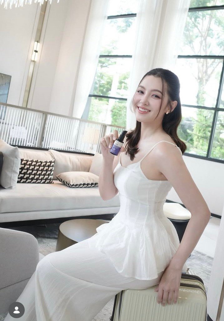 koykoy151126029's tweet photo. สวยมาก พรีเซนเตอร์คนสวย #เบลล่าราณี https://t.co/SKinq8zTSA