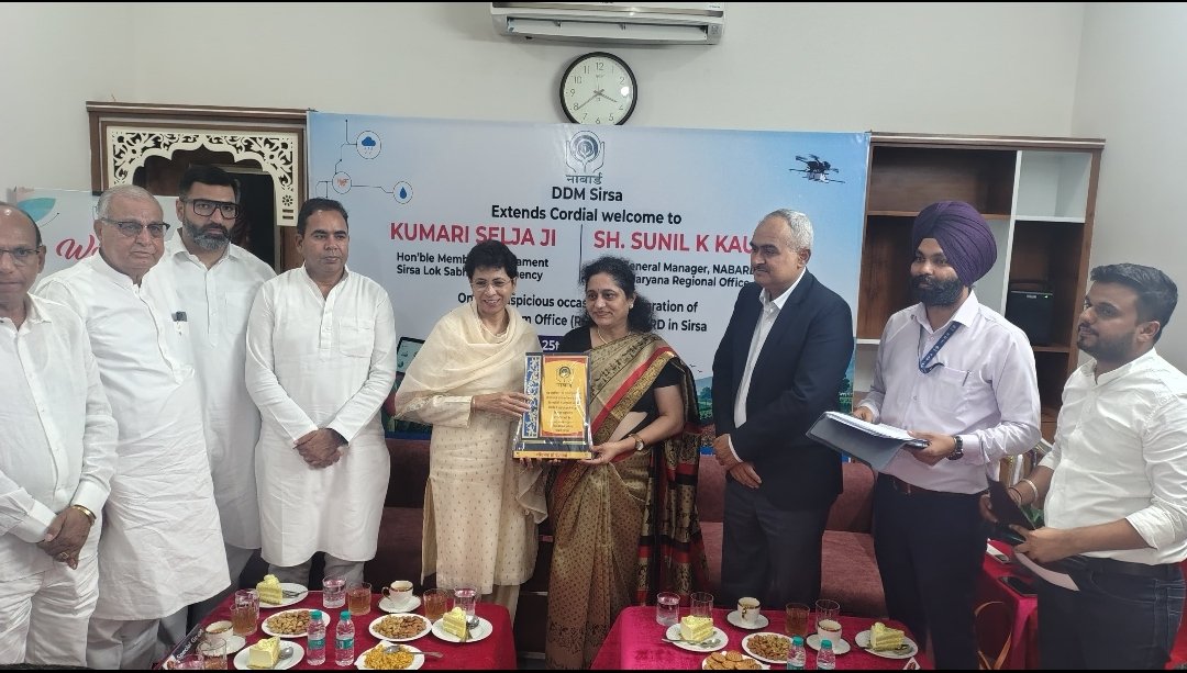 haridutt02's tweet photo. IFFDC Ltd is the *best cooperative organization* working for *Women, Landless Labour &amp; Small-Marginal Farmers*.  
Driving change through *IGA activities* for livelihood, skill development &amp; sustainable upliftment. https://t.co/vaz4fouZYf