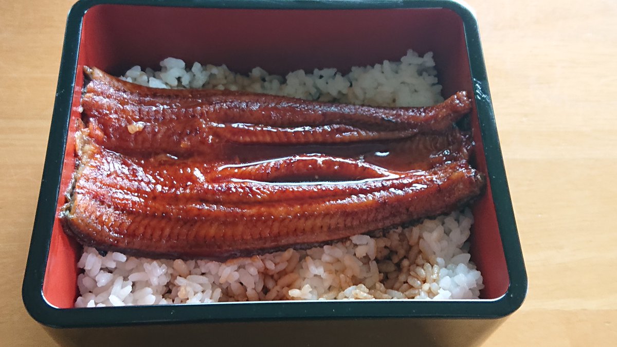 KawamataMail's tweet photo. 今日は、土用の丑の日。2026年7月26日(日)。昼食にうな重を食事しました。とても美味しい❗ https://t.co/ZP3E91FI32