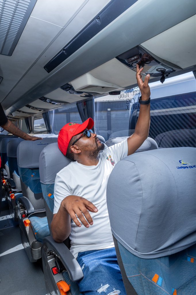 AyeeNdeM's tweet photo. We value our EFF ground forces ! Buses must have aircons . https://t.co/85IzNy5PIb