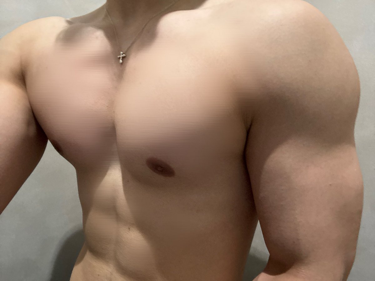 yxelvln's tweet photo. もう禪院じゃねえ

#筋肉男子 
#筋トレ男子
#筋肉
#伏黒甚爾
#筋トレ https://t.co/KTNnS478PT