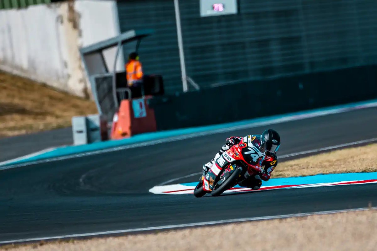 Seiryu_69's tweet photo. Moto3 Junior Rd.4 in France🇫🇷

Practice P28
Q1 P9
Grid P23

Q1では最���ラップでベストタイムを出せましたが、Q2には進出出来ませんでした。

明日は切り替えて全力で走ります❤️‍🔥

In Q1, the pace gradually increased and I was able to get the best time in the last lap, but I can’t go Q2. https://t.co/LyaDJ6LN08