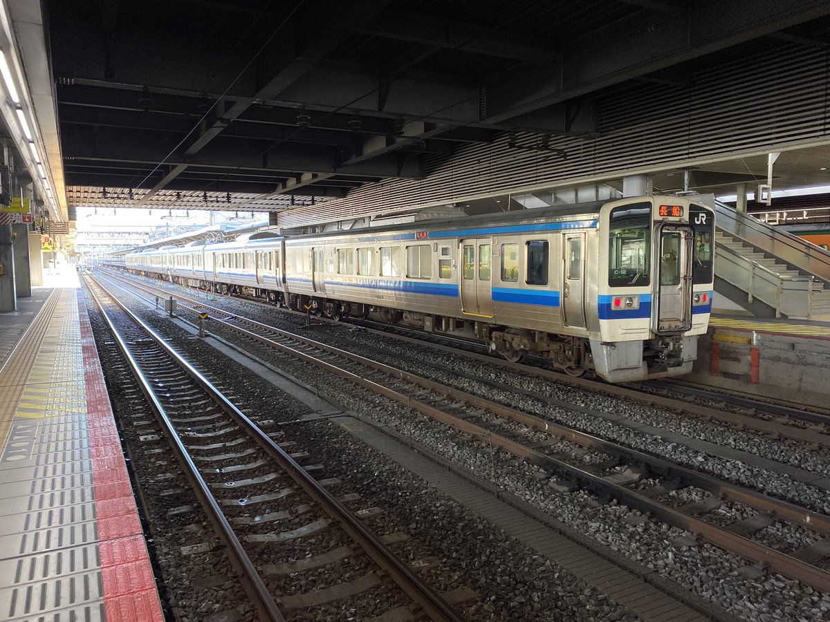 sbncj1's tweet photo. 遠いけど電車でこんな事やってるの西日本だけ？？🤔
気動車ではよく見たりするけど✨

電車で昔からこれも問題なくできるようだね！✨ https://t.co/kkZIAvfH9T