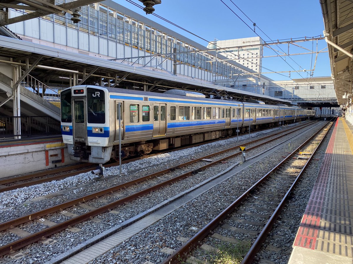 sbncj1's tweet photo. 遠いけど電車でこんな事やってるの西日本だけ？？🤔
気動車ではよく見たりするけど✨

電車で昔からこれも問題なくできるようだね！✨ https://t.co/kkZIAvfH9T