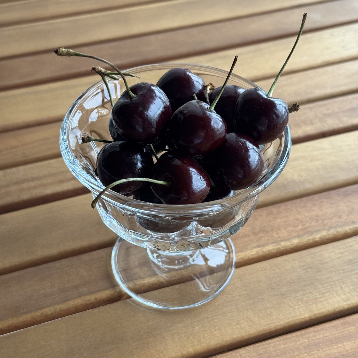 nochi_cha's tweet photo. チェリーとアイスティー

アイスティーはリプトンのカフェインレス アップルハニー🍎🍯 https://t.co/AdZovxM425