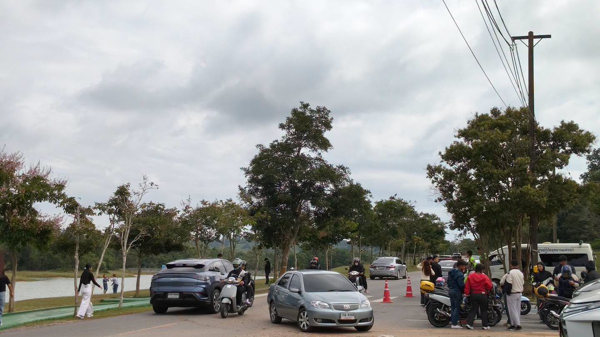 fm91trafficpro's tweet photo. วันนี้ (เมื่อเวลา 12.00 น.) วันหยุดยาว อุทยานฯเขาใหญ่ บรรยากาศคึกคัก นักท่องเที่ยวเยอะมากกกก อากาศดี แดดไม่แรง ลมเย็นๆ บริเวณอ่างเก็บน้ำสายศร และจุดกางเต็นท์ลำตะคอง นักท่องเที่ยวหนาแน่น. #รายงานจราจร #เขาใหญ่  #FM91

ขอบคุณข้อมูลจาก : ปากช่องไทม์ https://t.co/Z2yPJkhUQ9