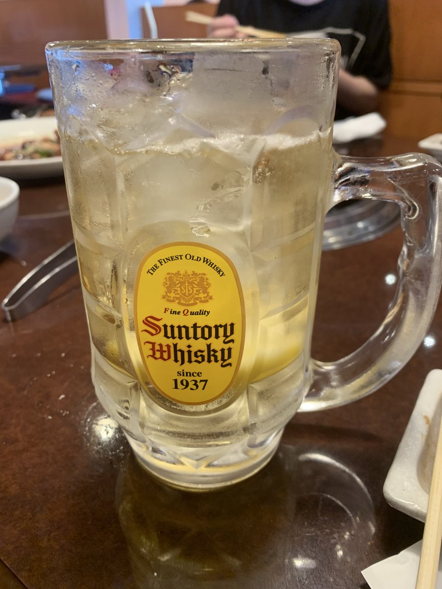 nobe0987's tweet photo. 店で飲む角ハイメガジョッキ
うめー😭🍻 https://t.co/IJP0bfS4pL