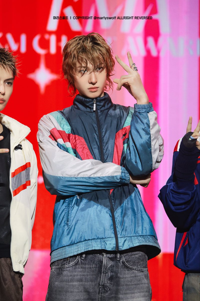 pineapplemcoer's tweet photo. 260725 KM Chart Awards (KMA) 2026 
#CORTIS #MARTIN #코르티스 #마틴 #KMA2026
🏆 Record of the Year ; Ulimate 12.
승리를 축하드립니다 🎉 https://t.co/pANu954mnV