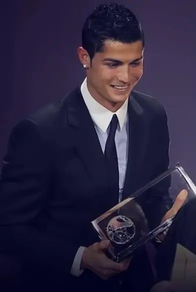 BanterF4113's tweet photo. In case you don’t know Ronaldo is the only Goat thank you and good morning https://t.co/PlhPGf8zzf