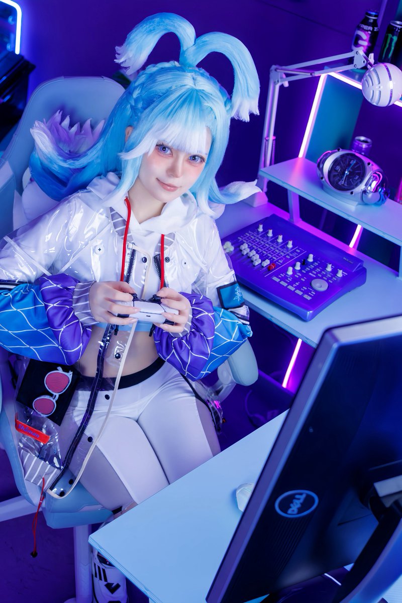 YzTainment's tweet photo. Cosplay｜コスプレ｜

ホロライブ ID｜こぼ･かなえる ☔️

#AeruSeni Kobo Kanaeru hololive Indonesia https://t.co/o6uNfEbFDP
