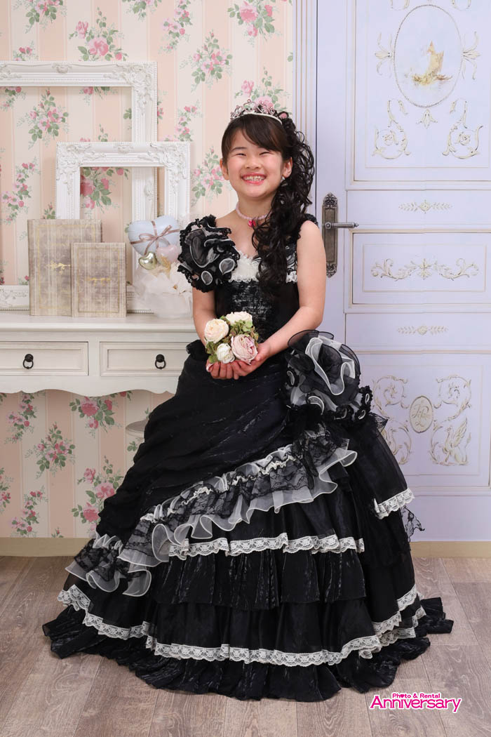 AnniversaryPhot's tweet photo. 本日のとびきり可愛いショット！今日も素敵な笑顔に会えました。

#七五三
#七五三撮影
#七五三着物
#七五三スーツ
#七五三ドレス　
#家族写真
#きょうだい撮影
#anniversary
#松山市写真館
#松山市フォトスタジオ
#フォトスタジオアニバーサリー
https://t.co/sOfMyaOgCJ https://t.co/GrSB53FMUQ