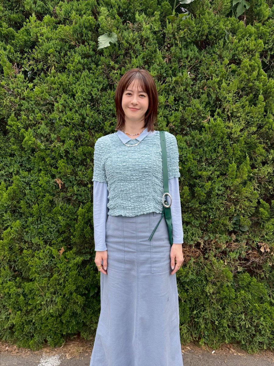 kiminosuki_tbs's tweet photo. ♥️7月期火曜ドラマ《#君の好きは無敵 》♥️
⋆ ┈┈┈┈┈┈┈┈┈┈┈┈┈┈┈┈┈┈ ⋆
草壁's OOTD

襟付きトップス  #MADISONBLUE
スカート  #MADISONBLUE
ネックレス #MEiGMA
時計 #OMEGA
鞄 #JilSander

第3話の草壁さんのコーディネートも
お楽しみに👗👒

#松本若菜 
♥️ 第𝟑話𝟕月𝟐𝟖日(火)よる𝟏𝟎時 ♥️