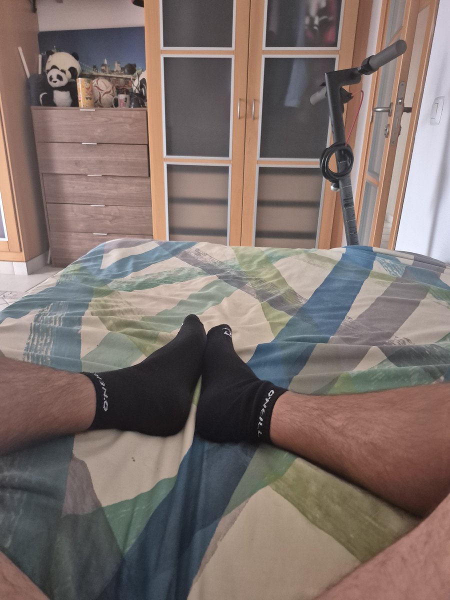 javierSur90's tweet photo. #socks #lovesocks #gay #twink https://t.co/cIGzoZgKM9