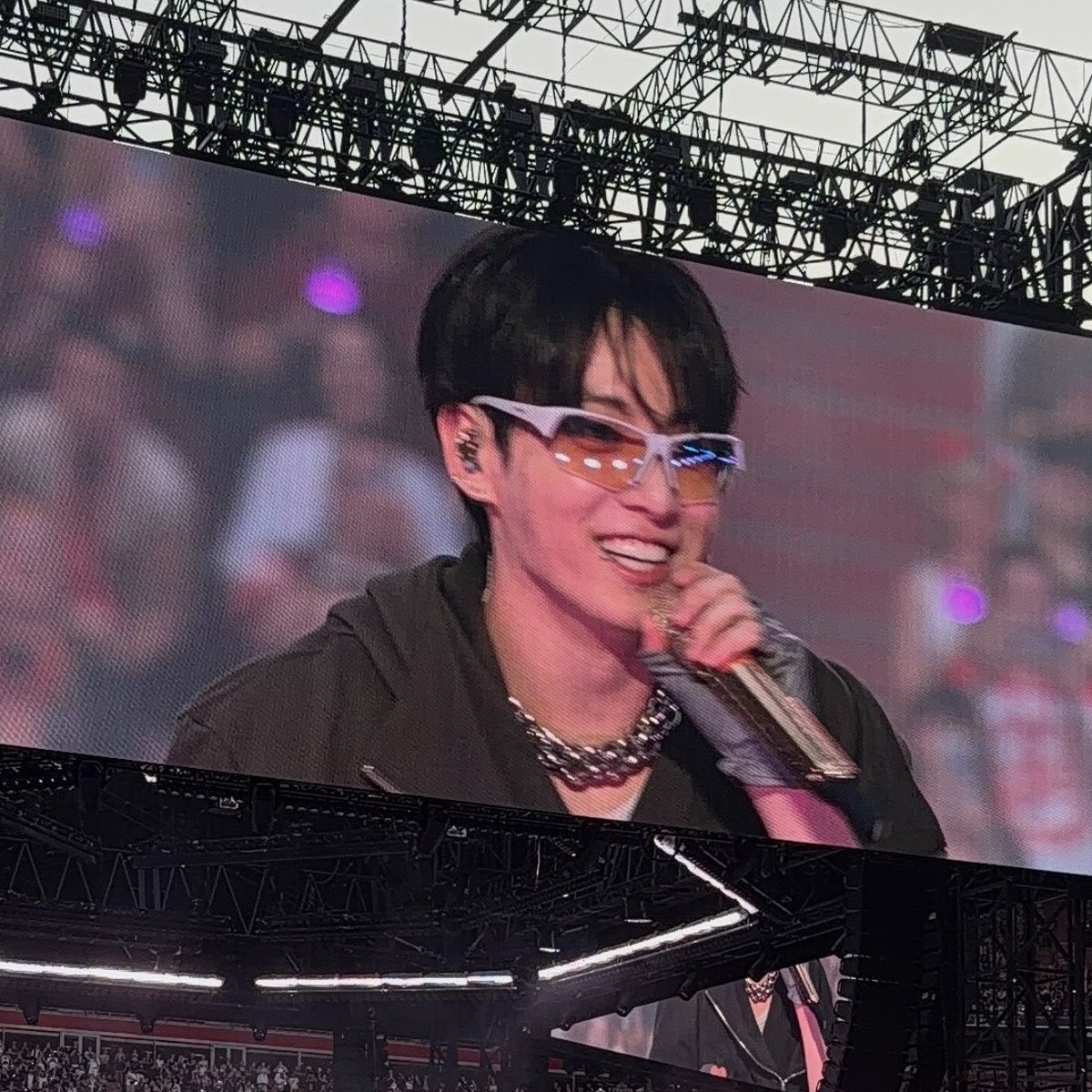 ☆ saw bts tweet media