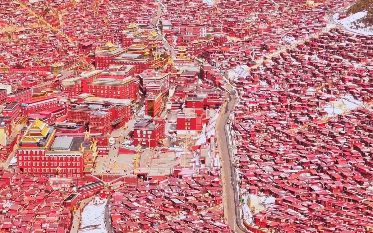 wangleehom03's tweet photo. Calls for independent access to Larung Gar continue as rights organizations seek greater transparency regarding reported restrictions on Buddhist practitioners.
#SaveLarungGar #LarungGar #ChinaDemolitionDrive https://t.co/OsPDgxnShd