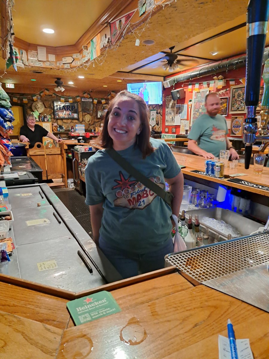 MilwaukeeAvenue's tweet photo. Guest bartender of the night https://t.co/NVYL9Yxm0h