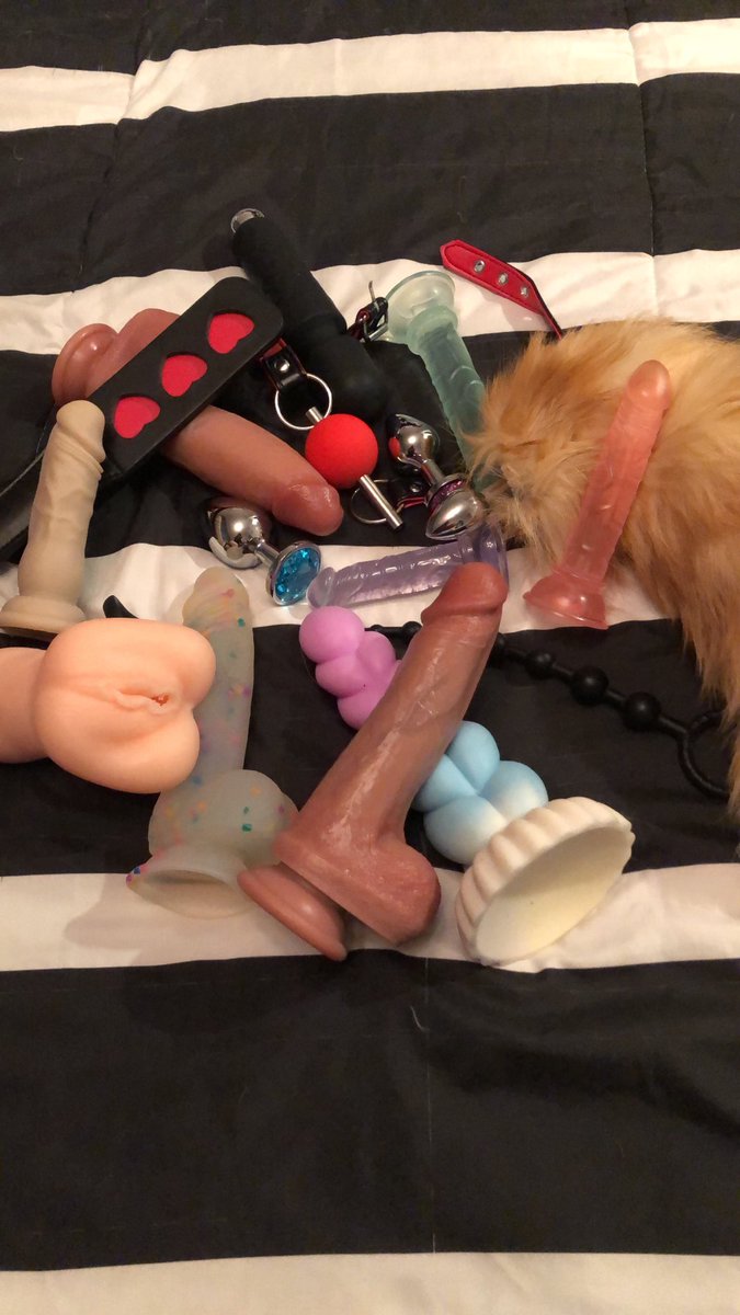 NaughtySage69's tweet photo. It’s going to be a fun summer #NSFWㅤㅤㅤㅤㅤㅤㅤ #horny #bi #slut #femtoy https://t.co/DHsrH8Q1Rx