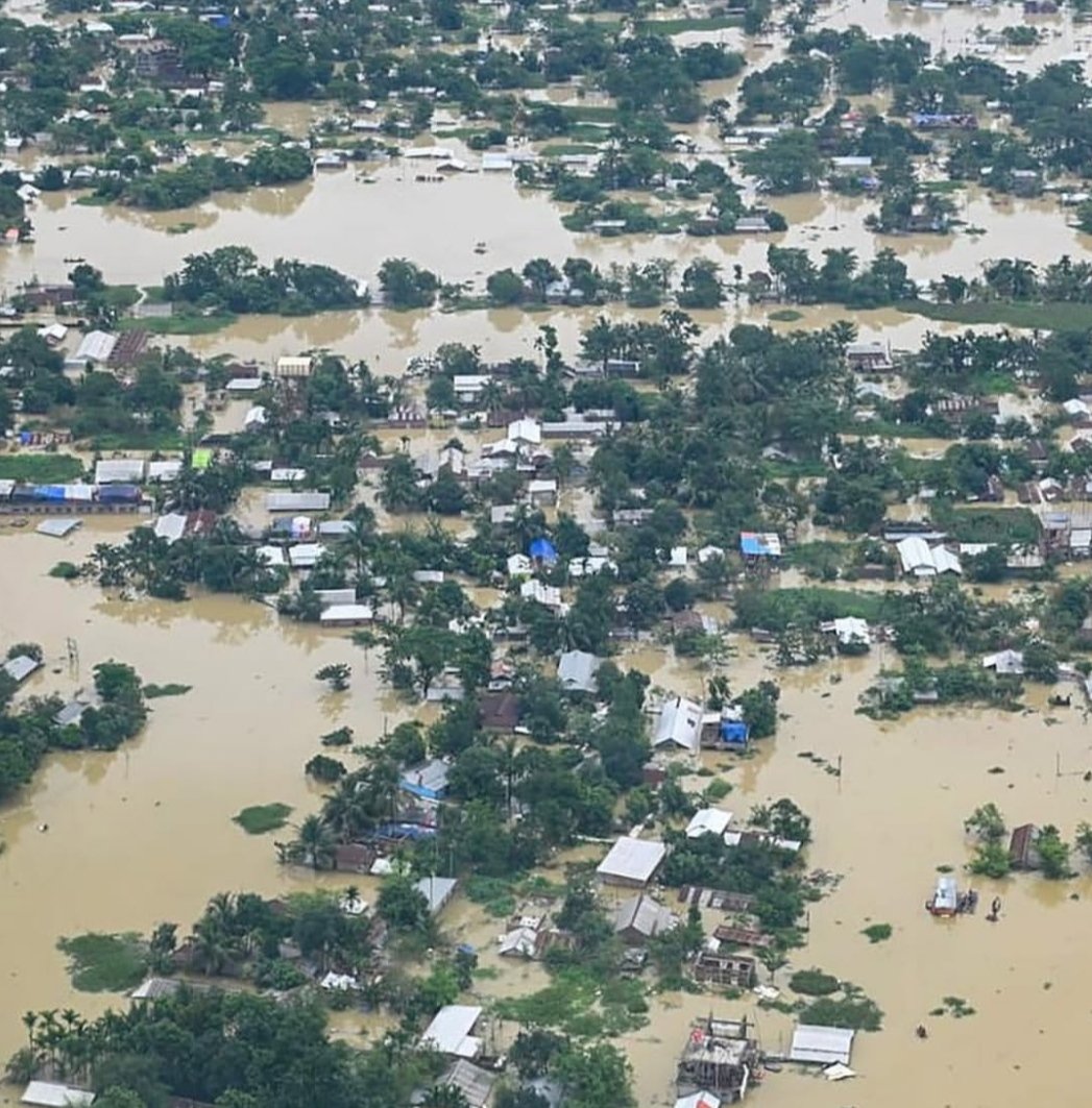 Madhurj96830516's tweet photo. Let us stand together, support one another, and face this difficult time with courage and unity. Together, we will overcome. 🙏🕊️
#AssamFloods https://t.co/tJCc2LuujW