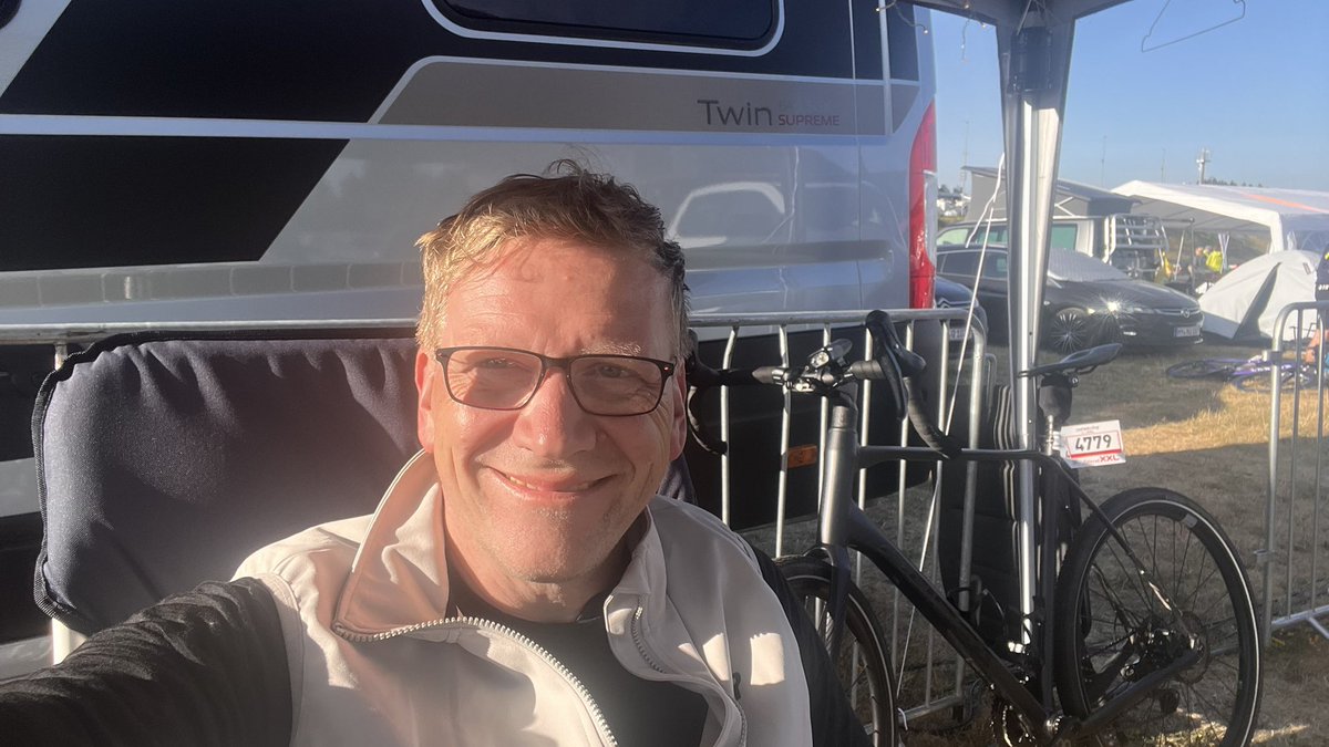 AktienTraum's tweet photo. Vierte und letzte Runde … ein Mordsspaß 😎#radamring https://t.co/LhrRItK0qK