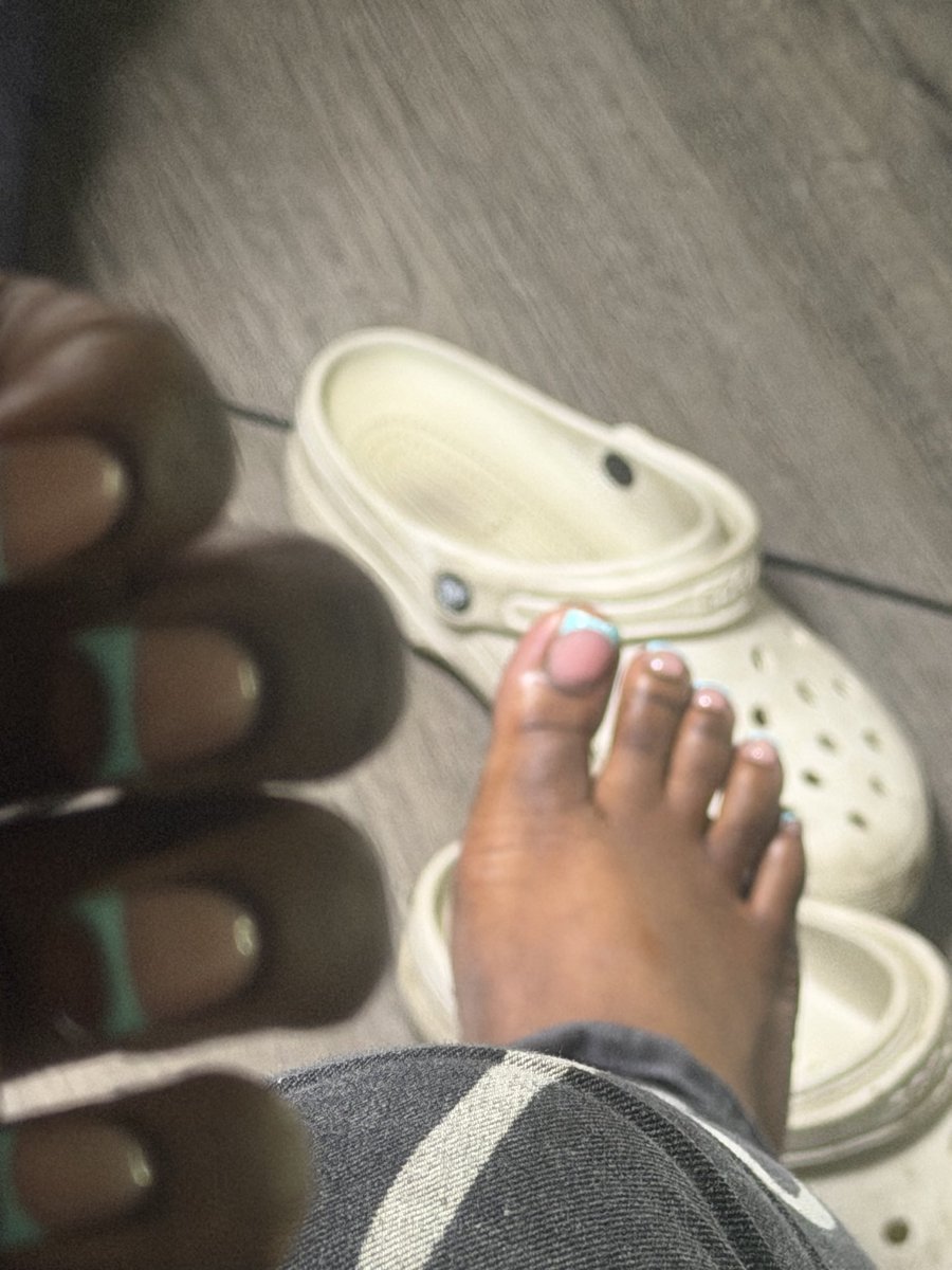 tayahza's tweet photo. New Set🥰 #feetfetısh #feet #feetworshi̇p https://t.co/LryHFhqcn2
